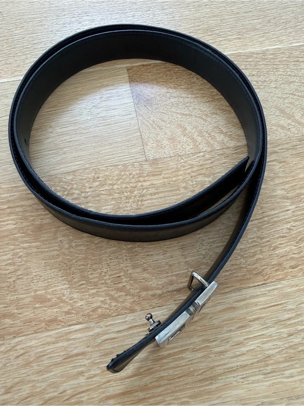 Authentic Dolce & Gabbana Black Leather Men's Belt with Silver DG Buckle